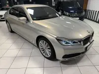 Gebraucht BMW 750 Executive 449 PS (330 kW) 2017 Silber Limousine