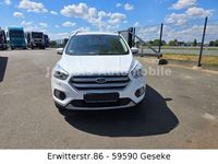 Gebraucht Ford Kuga Titanium 150 PS (110 kW) 2019 Weiß SUV