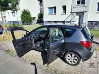 Gebraucht Opel Meriva Selection 101 PS (74 kW) 2011 Van / Kleinbus