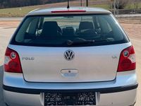 Gebraucht VW Polo 64 PS (47 kW) 2004 Silber Kleinwagen