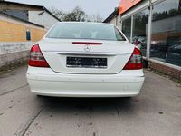 Gebraucht Mercedes E200 184 PS (135 kW) 2007 Weiß Limousine