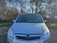 Gebraucht Opel Zafira Innovation 140 PS (102 kW) 2009 Silber Van / Kleinbus