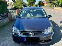 Gebraucht VW Golf V 90 PS (66 kW) 2004 Blau Kleinwagen