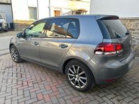 Gebraucht VW Golf VI Highline 105 PS (77 kW) 2011 Grau Kleinwagen