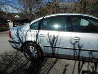 Gebraucht VW Passat Edition 125 PS (91 kW) 2000 Silber Limousine