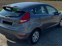 Usata Ford Fiesta Titanium 97 CV (71 kW) 2012 Grigio Berlina