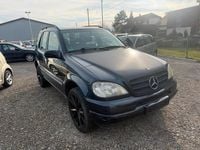 Gebraucht Mercedes ML320 218 PS (160 kW) 1998 Schwarz SUV