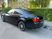 Gebraucht BMW 318 145 PS (106 kW) 2008 Schwarz Limousine