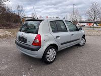 Gebraucht Renault Clio II 75 PS (55 kW) 2004 Silber Limousine