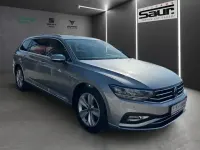 Gebraucht VW Passat Elegance 150 PS (110 kW) 2023 Silber Kombi