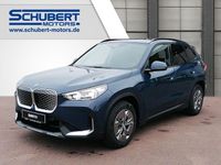 Neu BMW iX1 150 kW (204 PS) 2025 Blau SUV