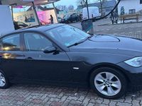 Gebraucht BMW 318 143 PS (105 kW) 2007 Schwarz Limousine