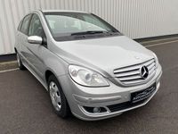 Gebraucht Mercedes B150 95 PS (69 kW) 2008 Silber Van / Kleinbus