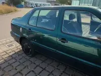 Gebraucht VW Jetta 90 PS (66 kW) 1995 Grün Limousine