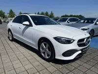 Gebraucht Mercedes C300 204 PS (150 kW) 2025 Unilack polarweiß Limousine