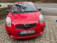 Gebraucht Toyota Yaris 69 PS (50 kW) 2007 Rot Kleinwagen