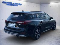 Gebraucht Ford Focus Active X 155 PS (114 kW) 2023 Dunkel schwarz metallic Kombi