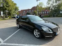Gebraucht Mercedes E300 Avantgarde 204 PS (150 kW) 2011 Schwarz Limousine