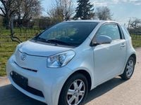 Gebraucht Toyota iQ 68 PS (50 kW) 2011 Weiß Kleinwagen