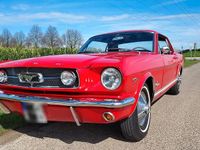 Second-hand Ford V8 202 CP (148 kW) 1965 Roșu Coupe