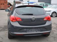 Gebraucht Opel Astra Active 120 PS (88 kW) 2015 Grau Limousine