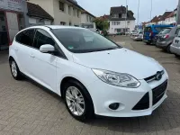 Usata Ford Focus 125 CV (91 kW) 2011 Bianco Utilitaria