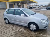 Gebraucht VW Polo Comfortline 75 PS (55 kW) 2006 Silber Kleinwagen