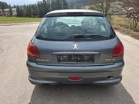 Gebraucht Peugeot 206 68 PS (50 kW) 2009 Grau Kleinwagen