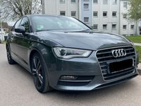 gebraucht Audi A3 2.0 TDI S line Sportback/Navi/Xenon/Keyless