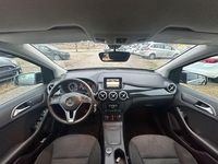 Gebraucht Mercedes B180 122 PS (89 kW) 2013 Grau Van / Kleinbus