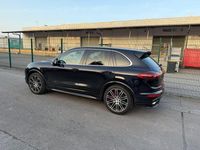 Gebraucht Porsche Cayenne Turbo 519 PS (381 kW) 2016 Schwarz SUV