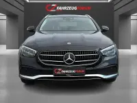 Używany Mercedes E300 211 KM (155 kW) 2022 Czarny Sedan/Limuzyna