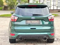 Gebraucht Ford Kuga ST-Line 150 PS (110 kW) 2018 Grün SUV