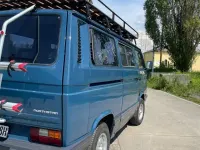 Używany VW Multivan 95 KM (69 kW) 1988 Niebieski Minivan