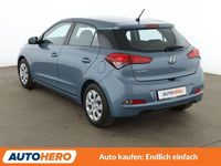 Gebraucht Hyundai i20 Life 84 PS (61 kW) 2015 Blau Limousine