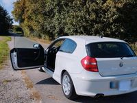 Gebraucht BMW 116 122 PS (89 kW) 2012 Weiß Kleinwagen