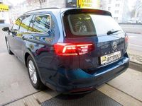 Gebraucht VW Passat 150 PS (110 kW) 2020 Blau Kombi
