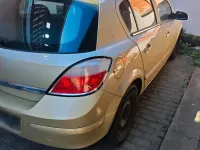 Gebraucht Opel Astra 105 PS (77 kW) 2004 Gold Kleinwagen