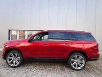 Neu Cadillac Escalade 426 PS (313 kW) 2025 Rot SUV