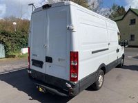 Gebraucht Iveco Daily 126 PS (92 kW) 2011 Weiß Van / Kleinbus