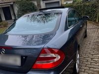 Gebraucht Mercedes CLK320 218 PS (160 kW) 2003 Blau Coupé