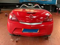 Gebraucht Opel Tigra Basis 69 PS (50 kW) 2006 Rot Cabrio