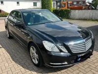 Gebraucht Mercedes E200 136 PS (100 kW) 2011 Schwarz Limousine