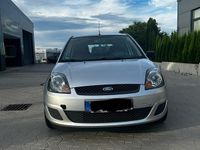 Gebraucht Ford Fiesta 60 PS (44 kW) 2006 Silber Kleinwagen