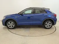 Second-hand VW T-Roc R-line 150 CP (110 kW) 2024 Albastru SUV