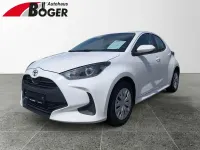 Gebraucht Toyota Yaris Basis 72 PS (52 kW) 2023 Super white 2 Kleinwagen