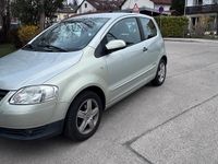 Gebraucht VW Fox 54 PS (39 kW) 2010 Grau Kleinwagen