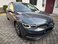 Gebraucht VW Golf VIII Active 150 PS (110 kW) 2023 Grau Limousine