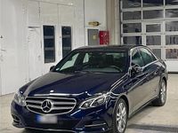 Gebraucht Mercedes E300 252 PS (185 kW) 2013 Blau Limousine