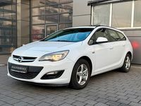 Gebraucht Opel Astra Selection 110 PS (80 kW) 2014 Schneeweiss/summitwhite/arctic Kombi